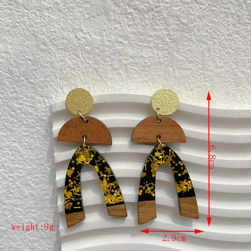 Resin & wood earrings black