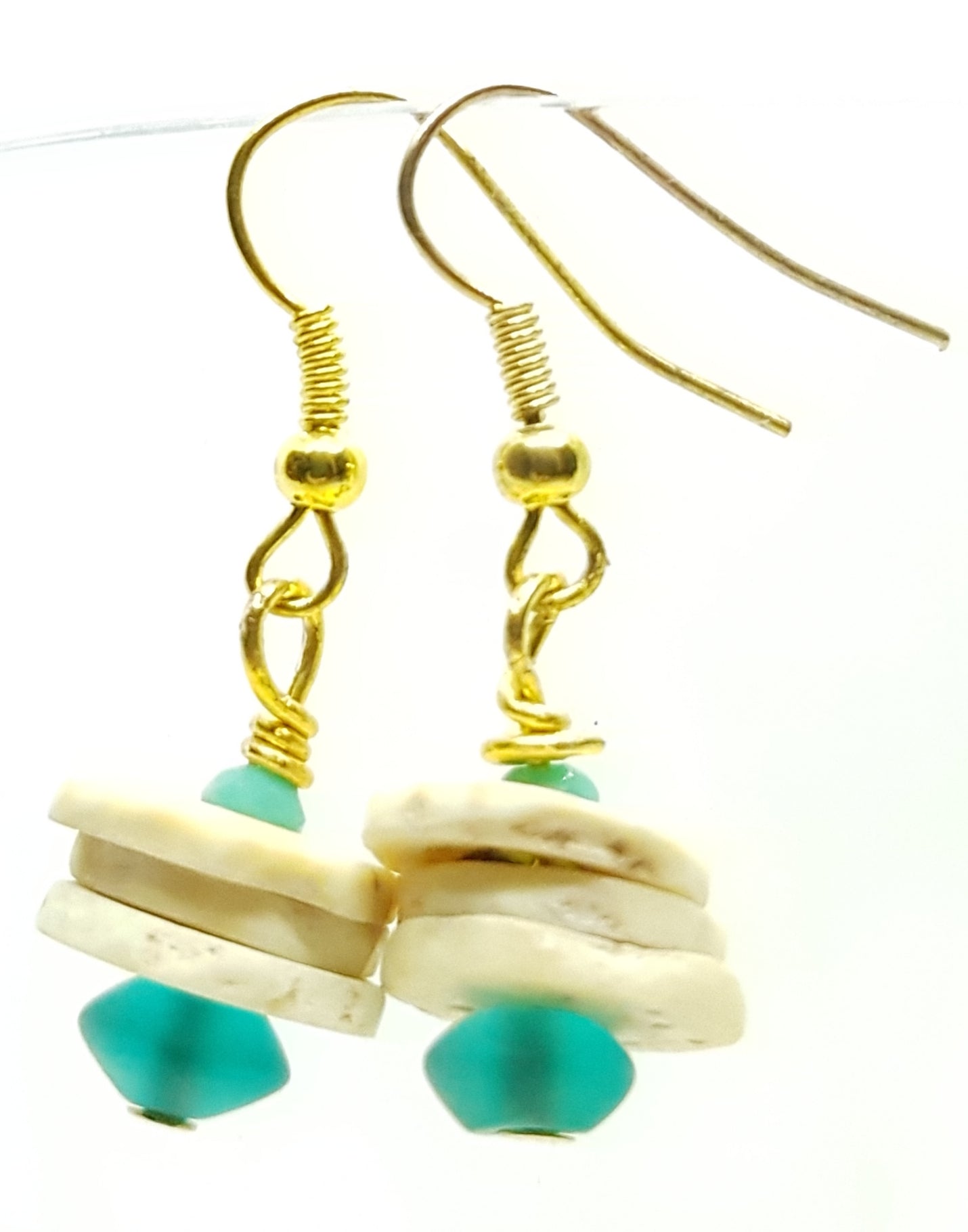 Earrings Shell & Crystal