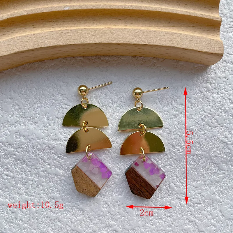 Resin & wood earrings pink