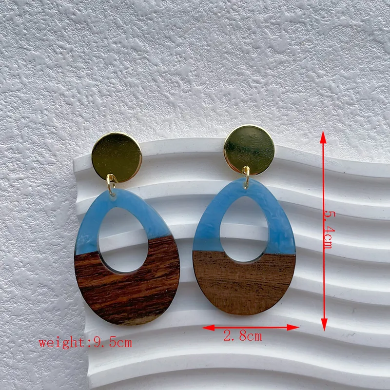 Resin & wood earrings blue